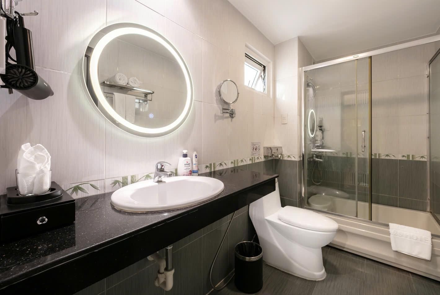 undefined A25 Hotel - 12 Pho Hue 8