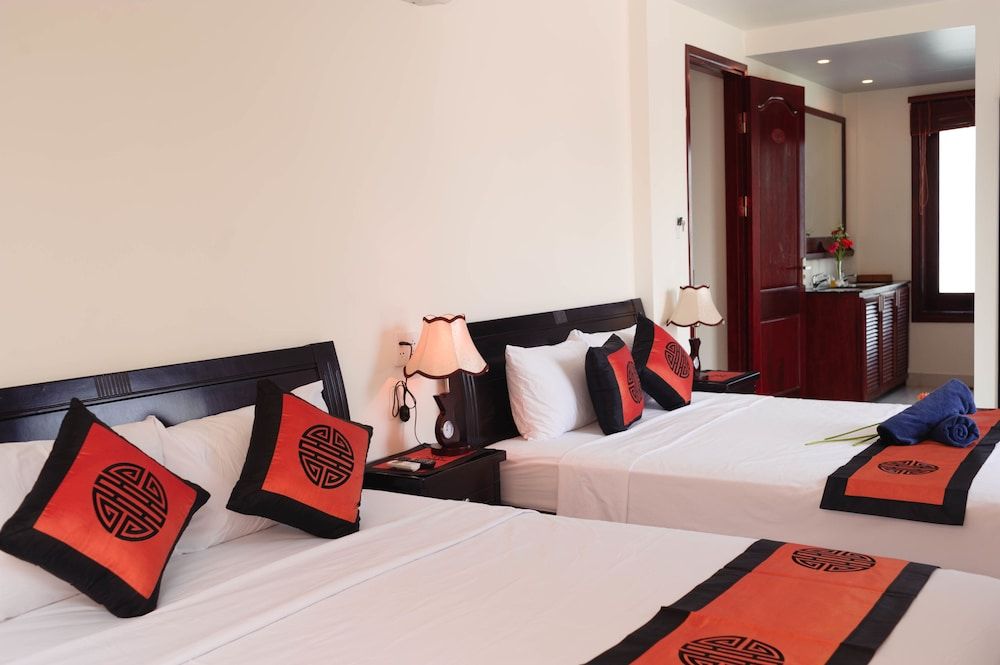 Family Room, 2 Double Beds, Balcony, City View