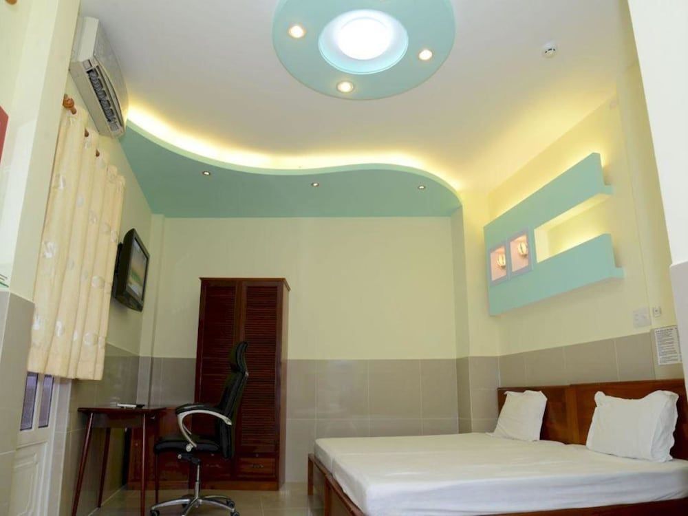 Marie-Line 2 Hotel Deluxe Triple Room 2