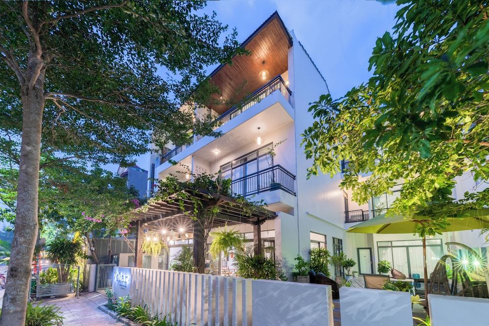 undefined Volar Hoi An 3