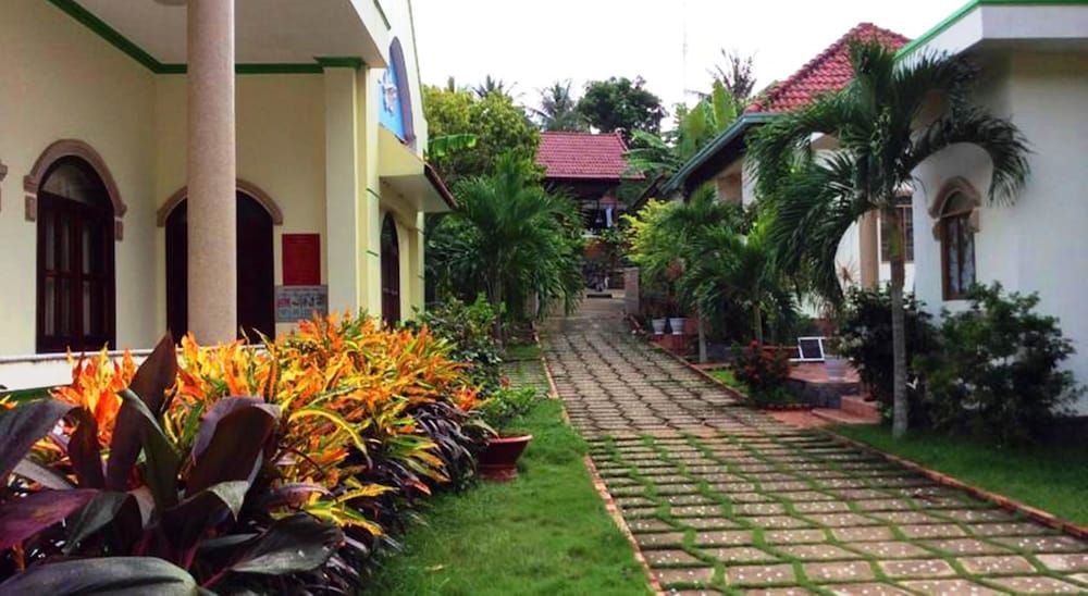 undefined Ha Nga Bungalow 8