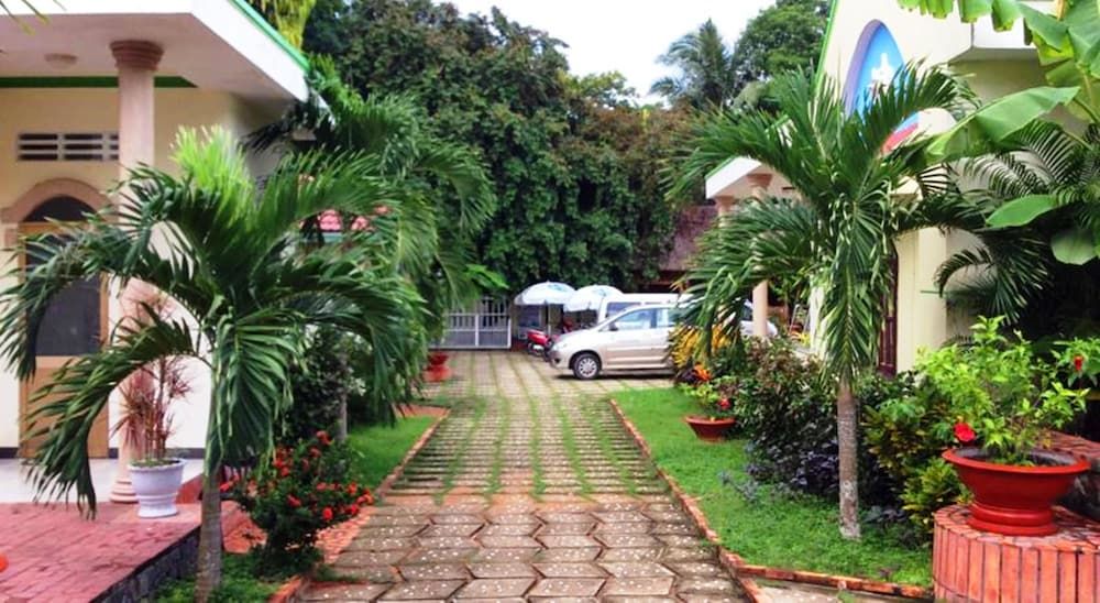 undefined Ha Nga Bungalow 5