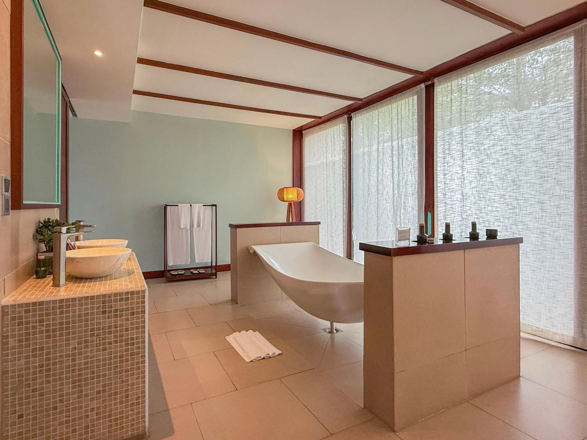 2-Bedroom Ocean View Suite - All Spa Treatment Included