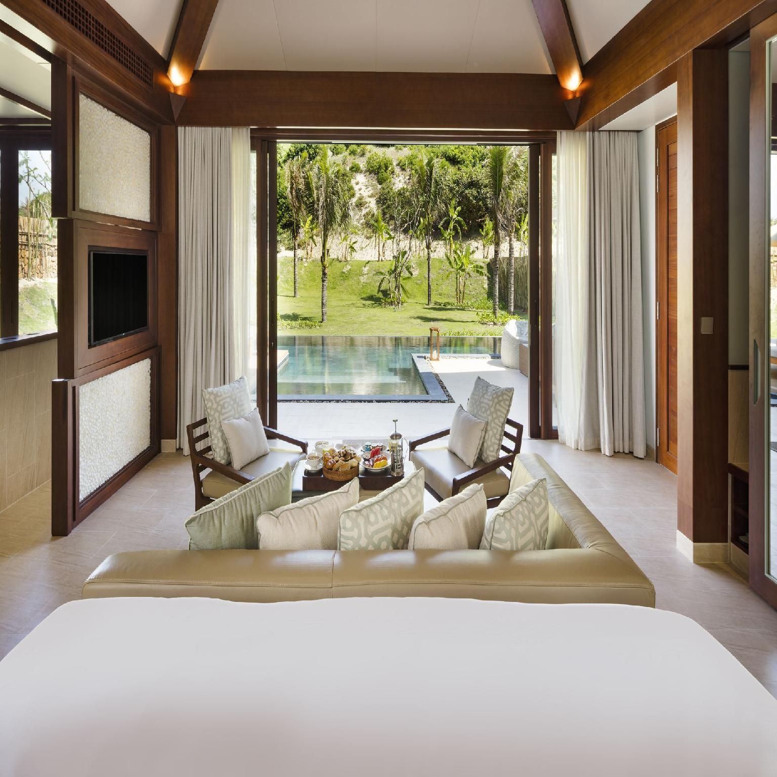 Hideaway Deluxe Pool Villa - All Spa Treatments Included with Hideaway Magic