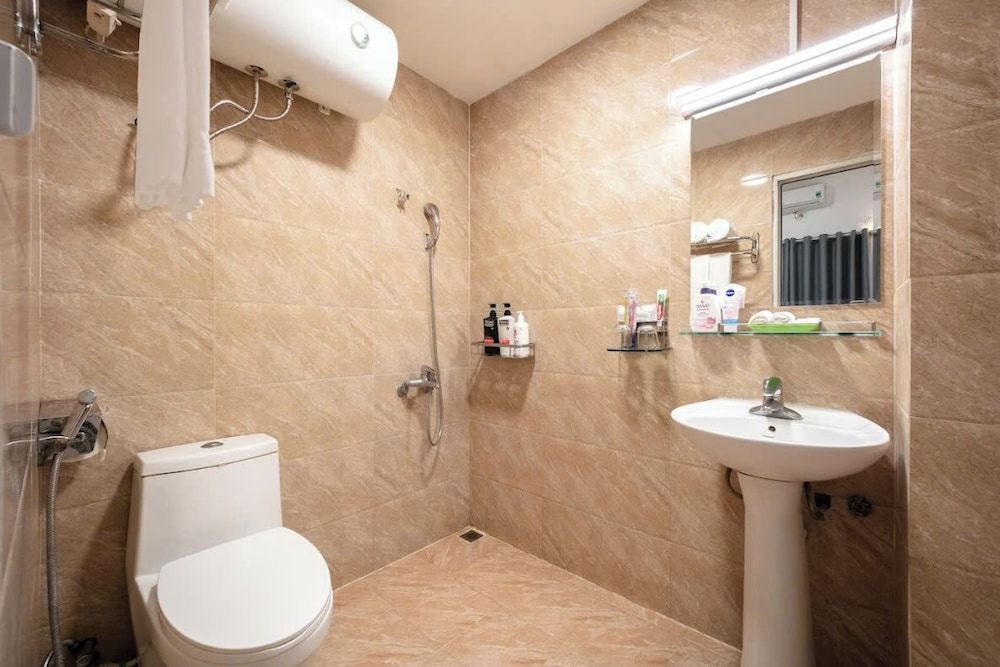 undefined A25 Hotel - Doi Can 1 10