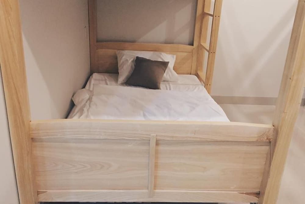 Male Dorm Room