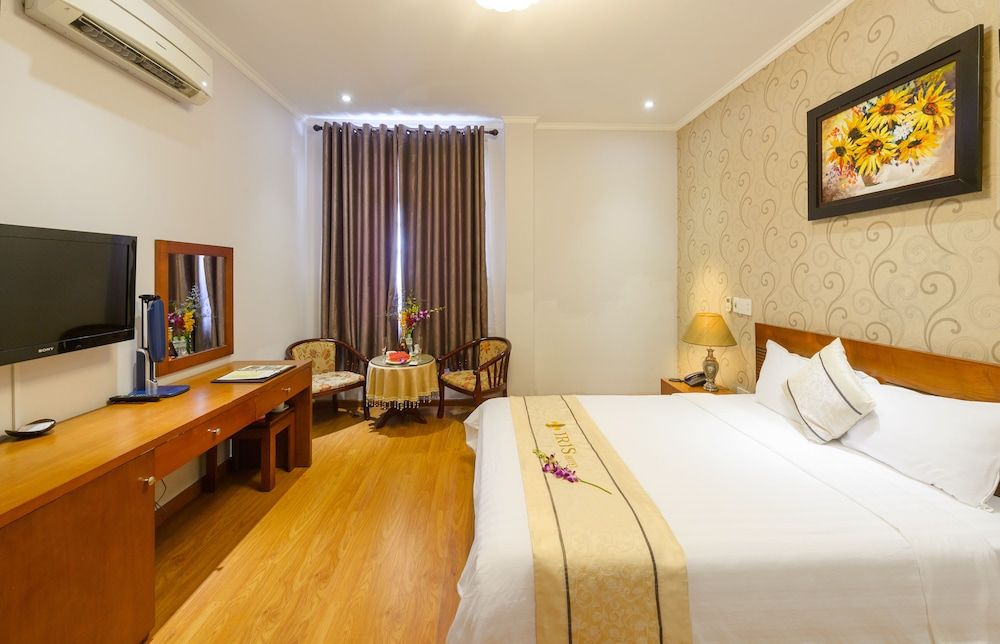 Iris Hotel Danang Superior Double Room, City View