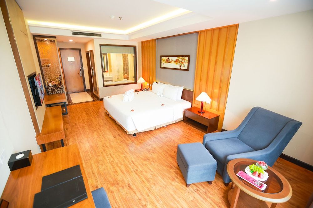 Deluxe Double Room, City View