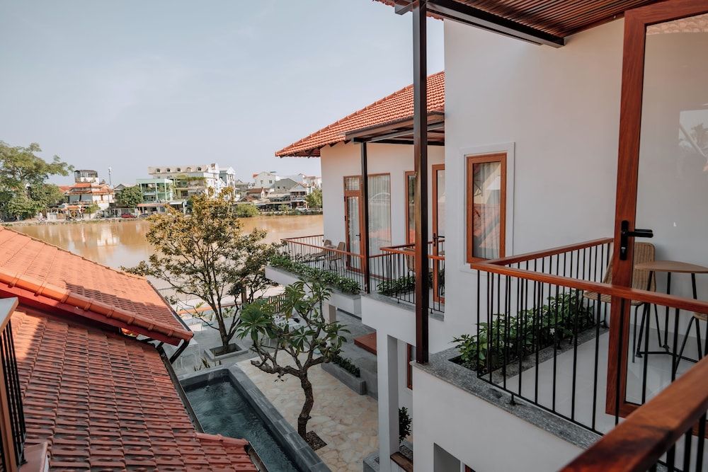 Hue Riverside Villa