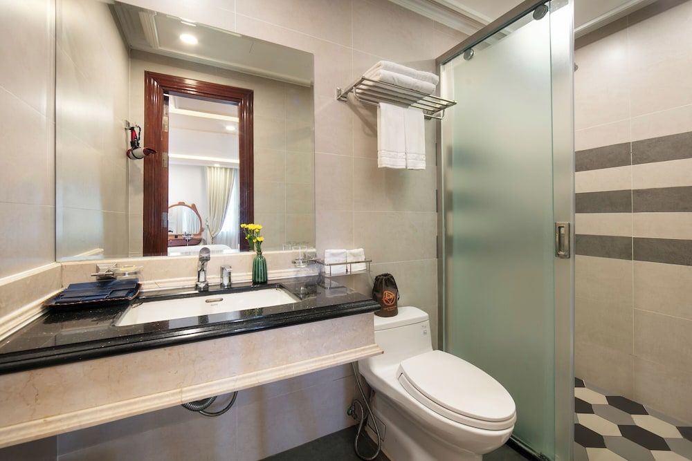 Premier suite - City view window