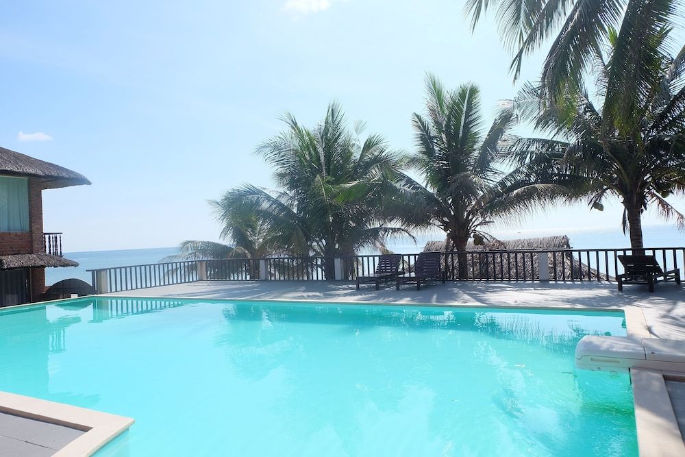 Mai Spa Resort Deluxe Bungalow, Sea View, Poolside 6