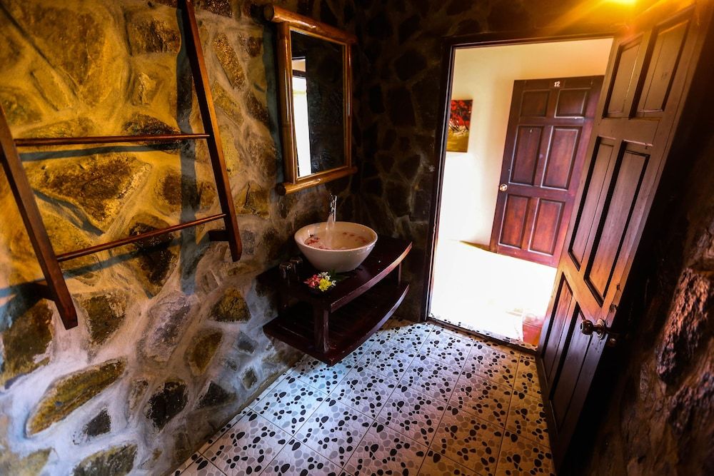 Mai Spa Resort Deluxe Bungalow, Sea View 8