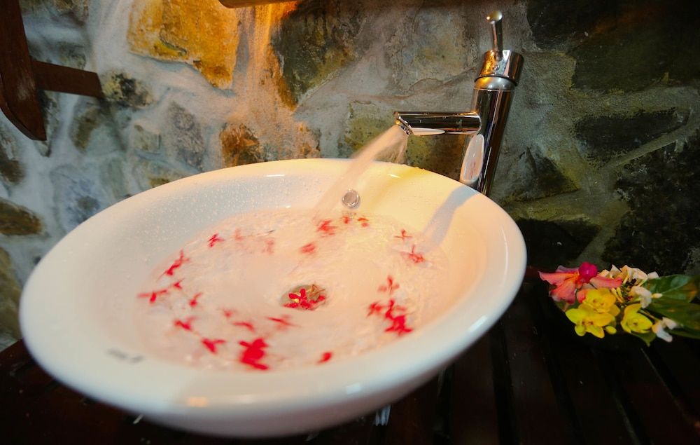 Mai Spa Resort Deluxe Bungalow, Sea View 7