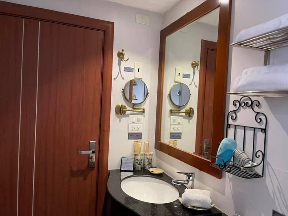 undefined The Vancouver Hotel Ninh Binh 9