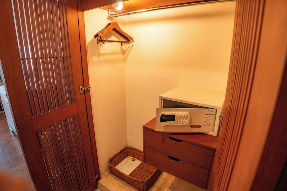 Kuta Paradiso Hotel Deluxe Room 13