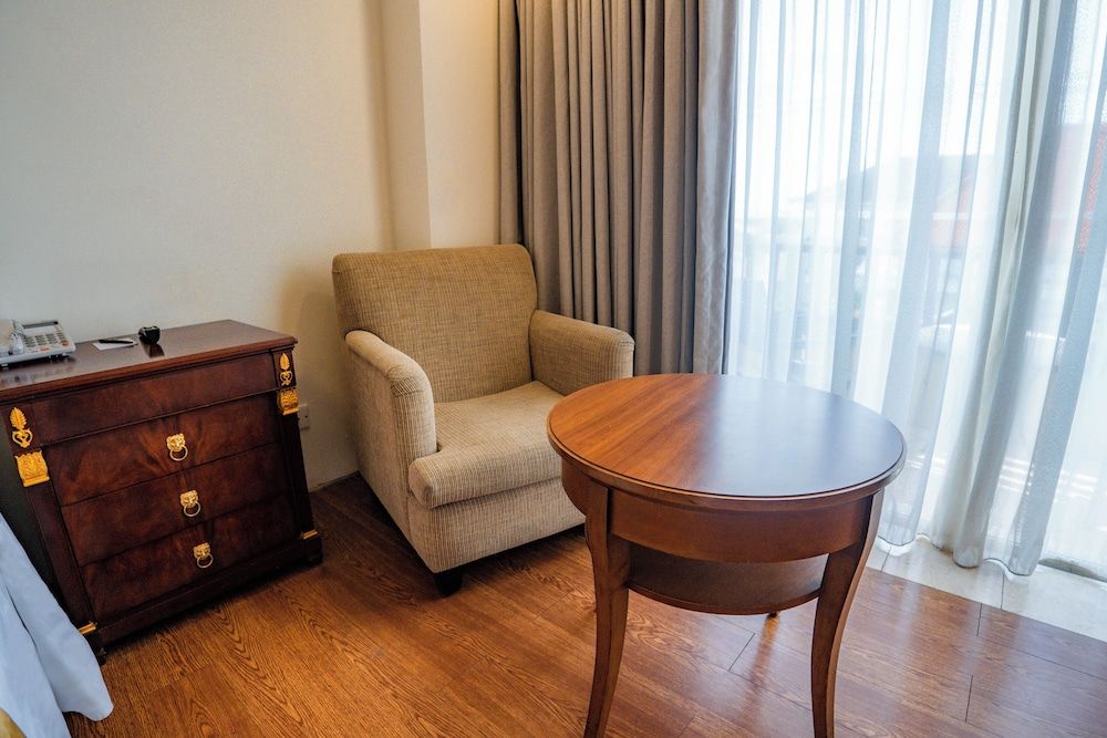 Kuta Paradiso Hotel Deluxe Room 13