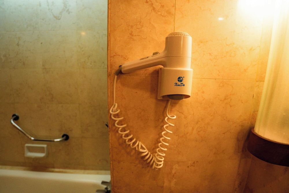 Kuta Paradiso Hotel Deluxe Room 11