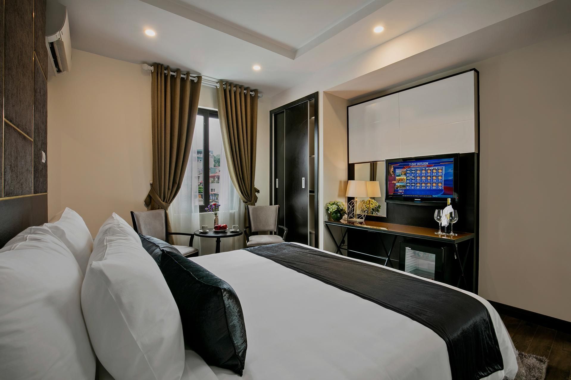 Deluxe City View (Double or Twin)