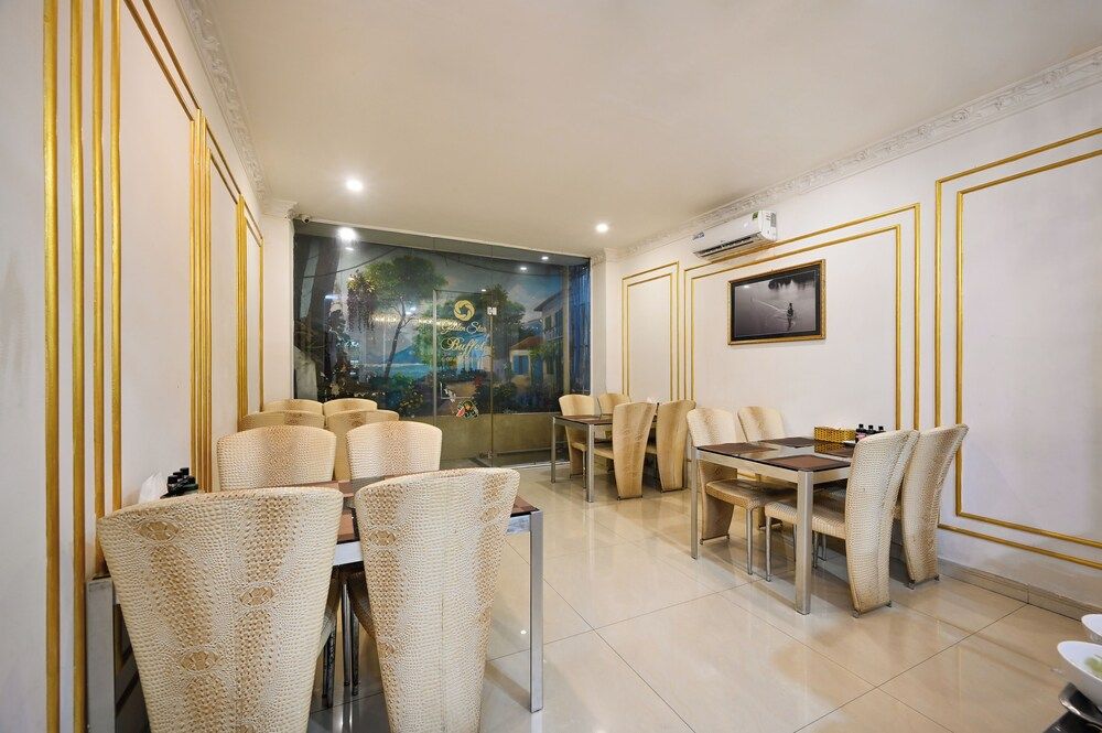 undefined Golden Star Hotel 4