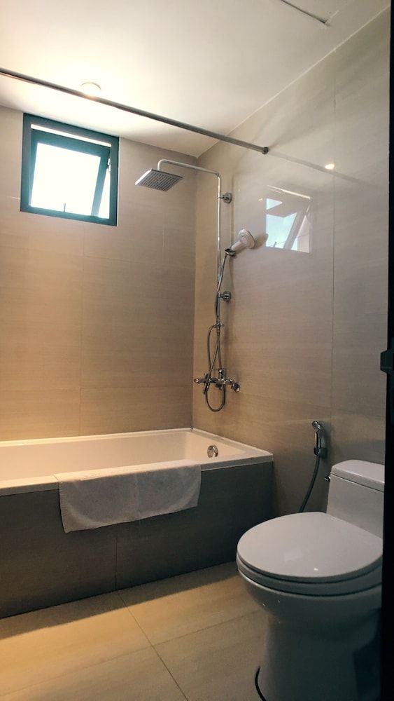 Sea Garden Hotel Deluxe Room 9