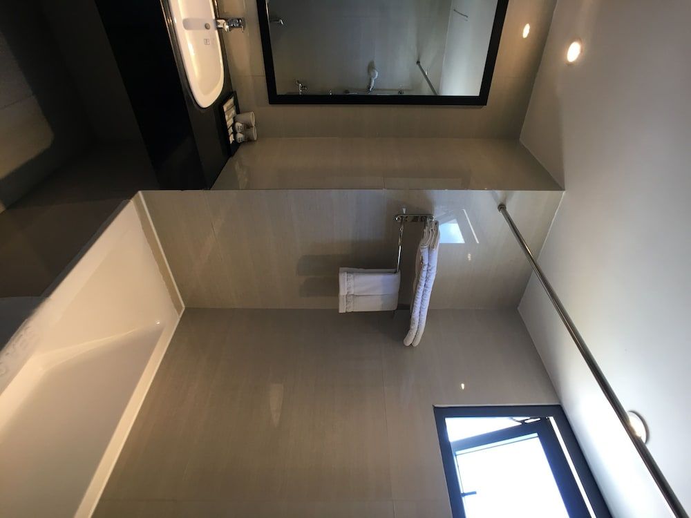 Sea Garden Hotel Deluxe Room 10