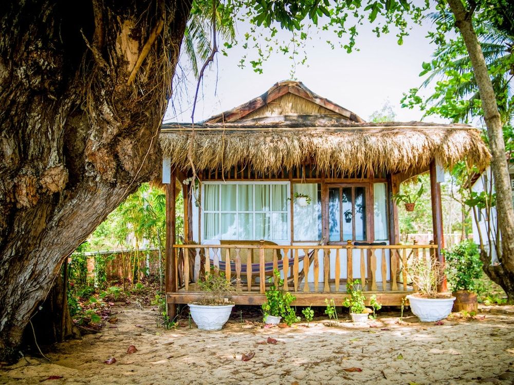 undefined Bamboo Cottages 4