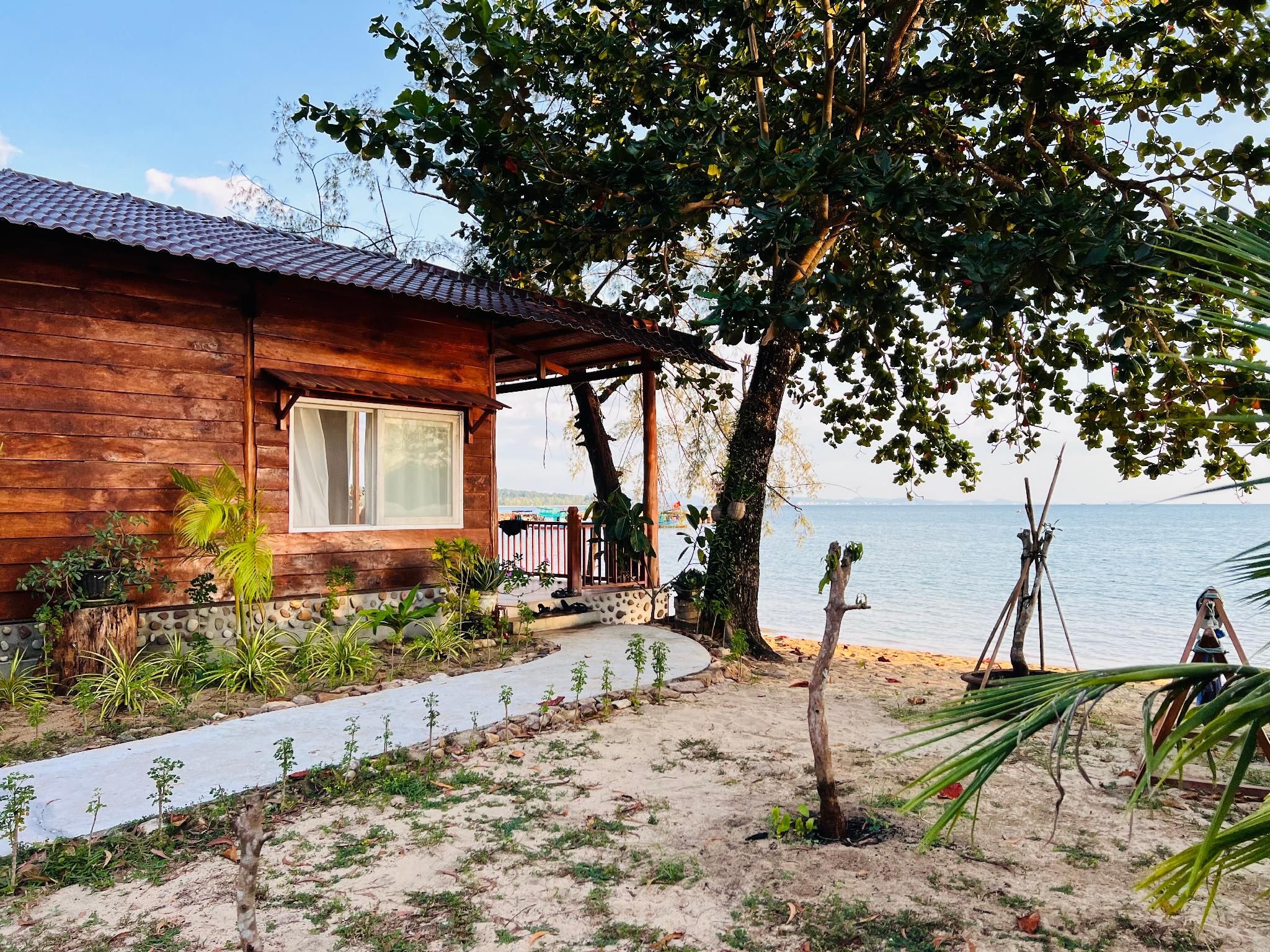 undefined Bamboo Cottages 3