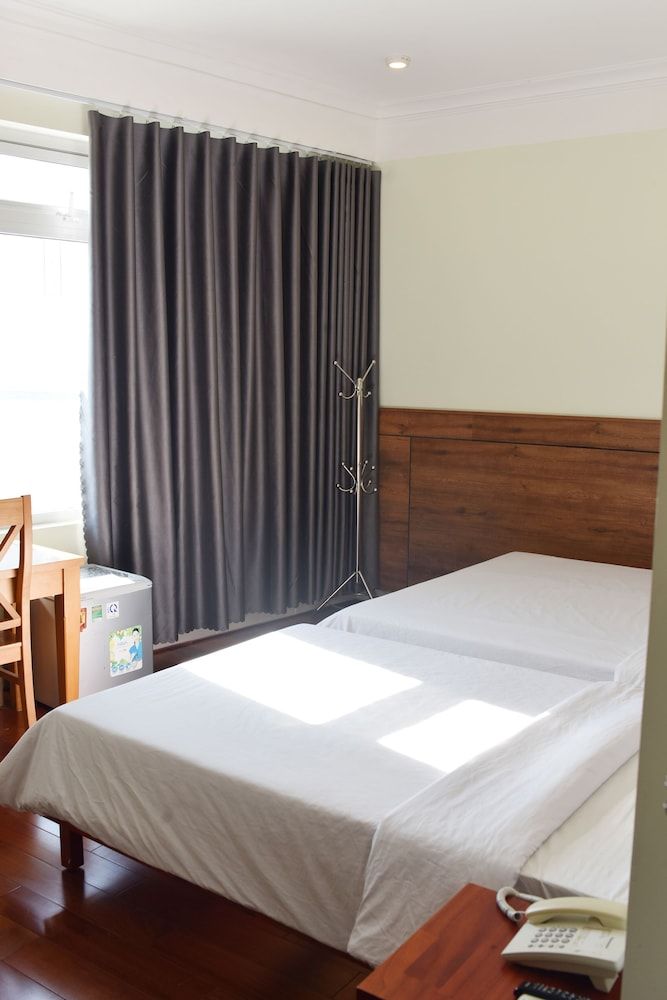 Ly Ky Hotel Panoramic Triple Room 4