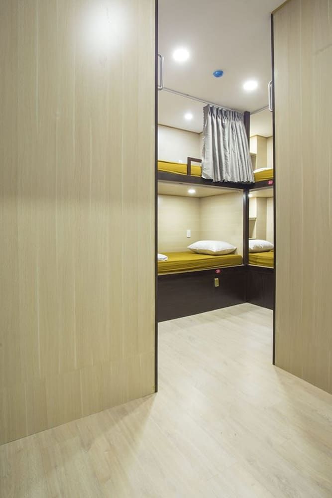 undefined Saigon Marvel Hostel 9
