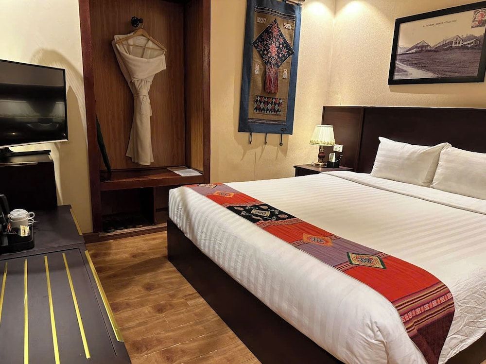 Sapa Centre Hotel Standard King Room 4