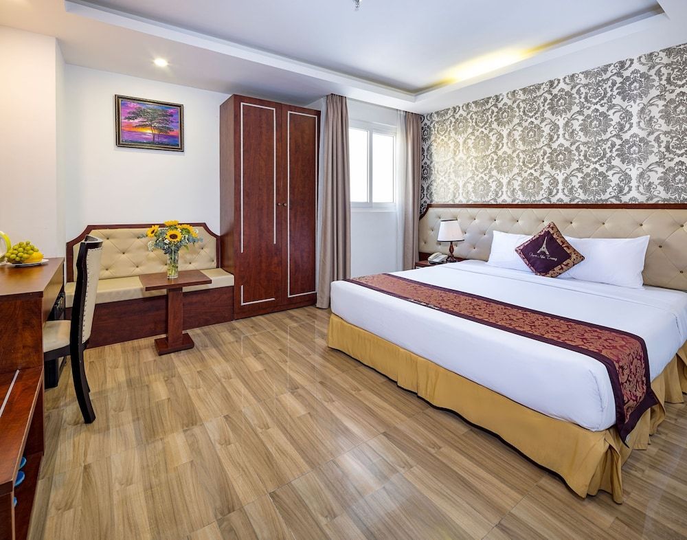 Superior Double or Twin Room (with Window)