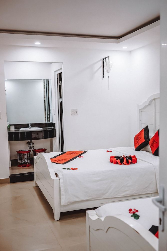 Ngan Phu Villa Quadruple Room