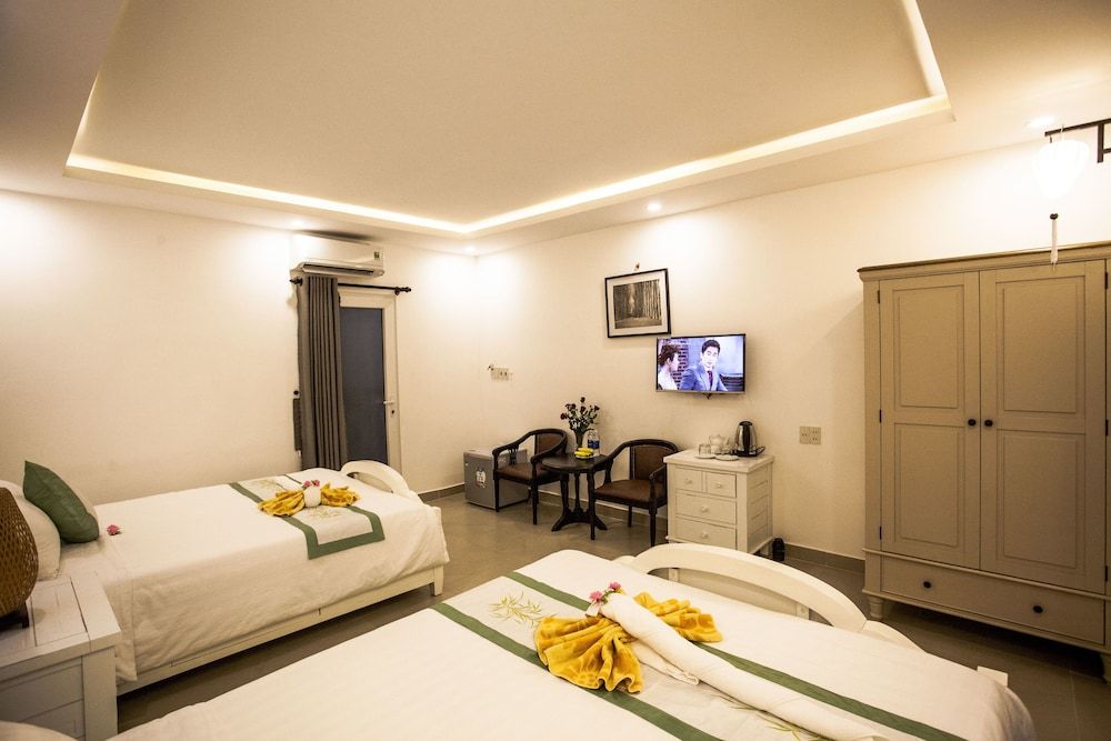 Ngan Phu Villa Quadruple Room 4