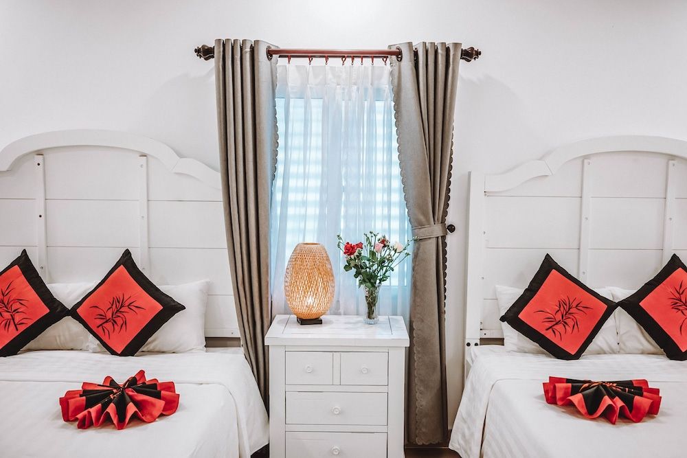 Ngan Phu Villa Quadruple Room 2