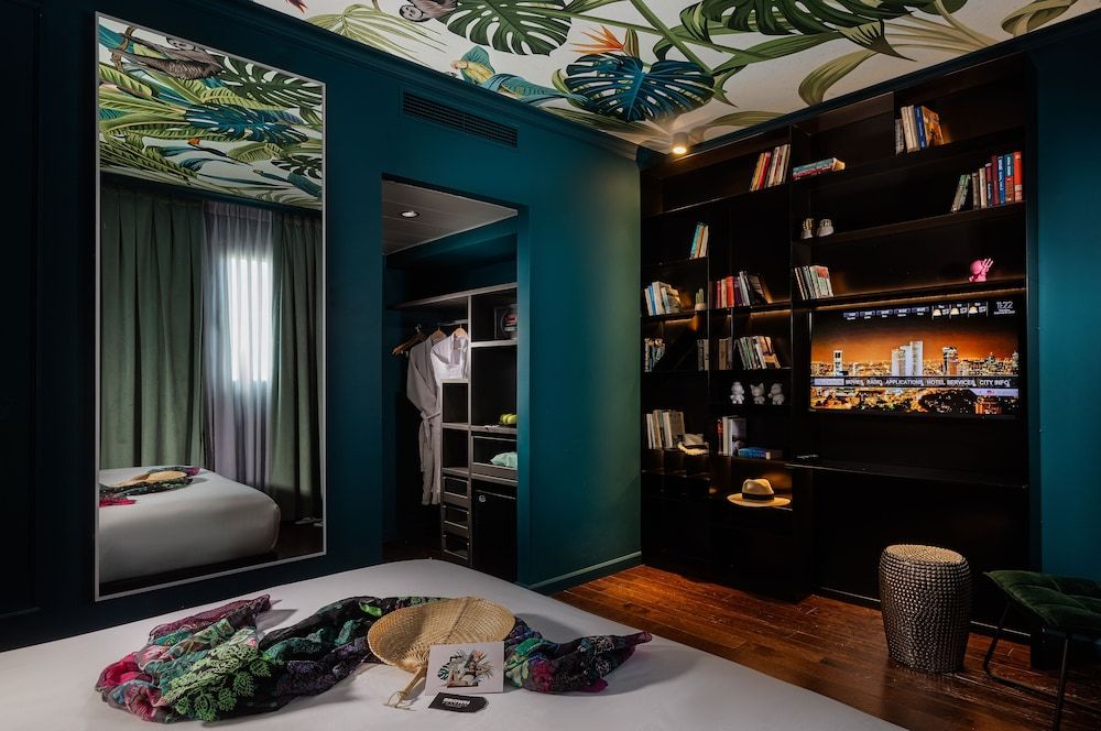 Sea Side by Zvieli Hotels Standard Double or Twin Room, City View 4