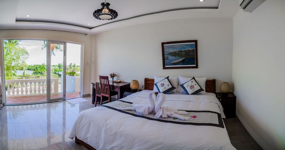 undefined The Moon River Homestay & Villa 2