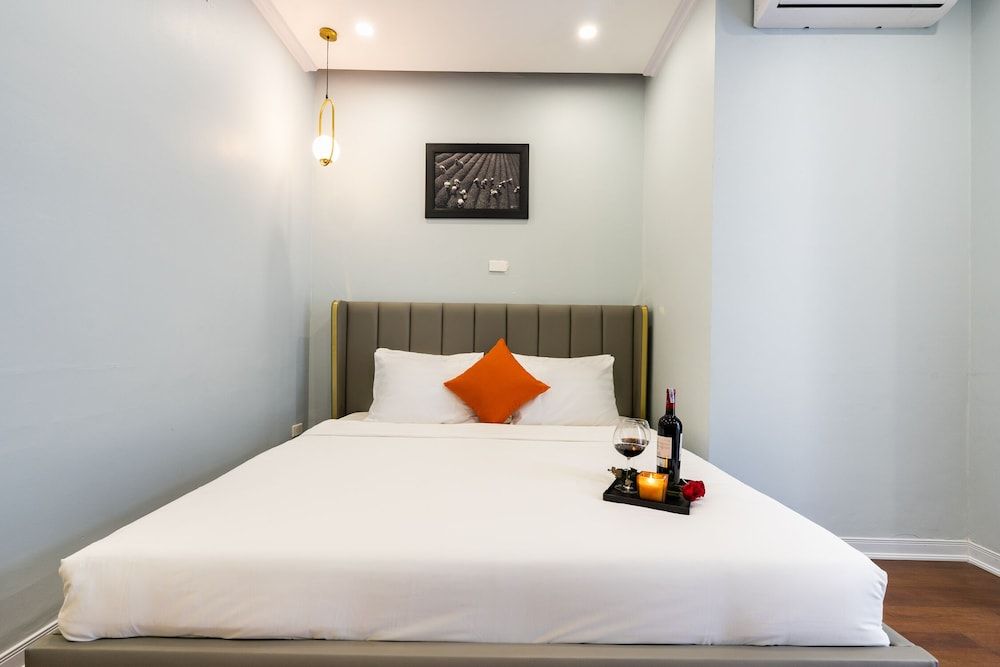 undefined Memory Legends Hotel 6