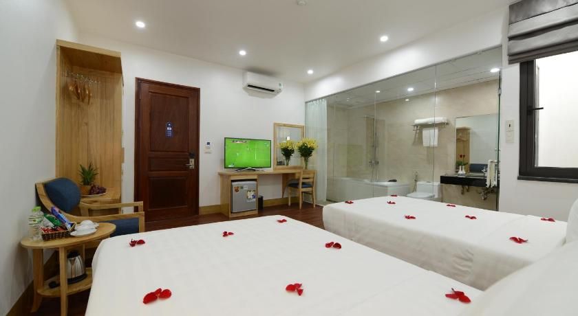 undefined Blue Hanoi Inn City Hotel 4