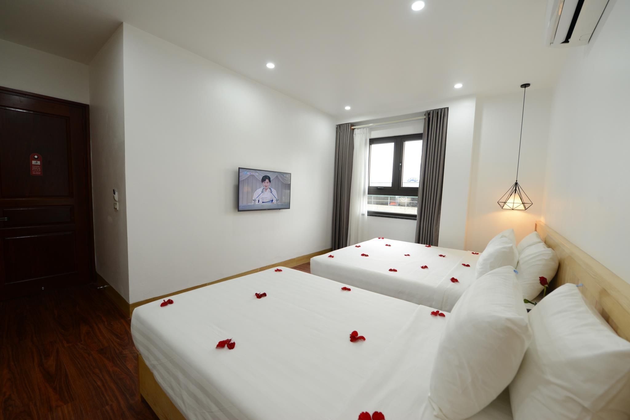 undefined Blue Hanoi Inn City Hotel 3