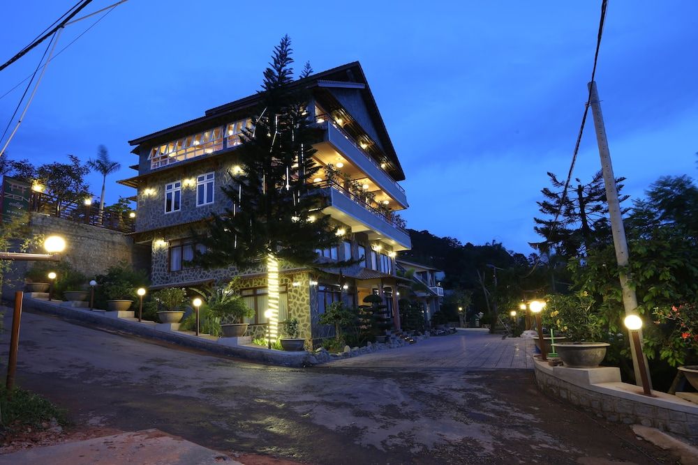 Front of property - evening/night