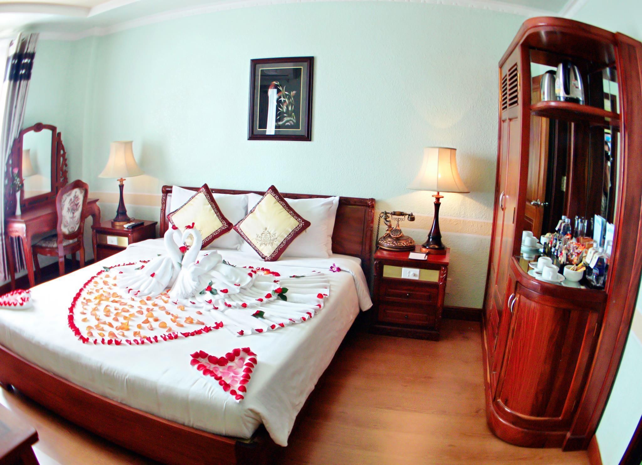 Deluxe Double City View