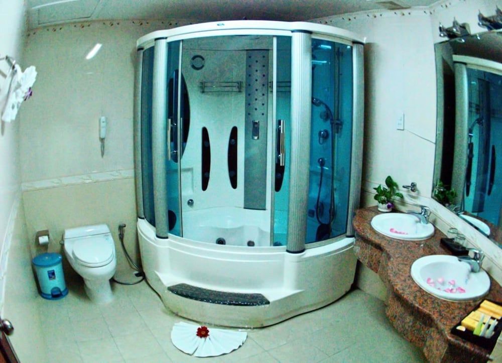 Ninh Kieu 2 Hotel VIP Room 9