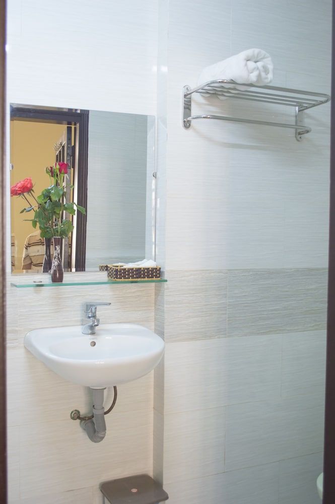 Halo Homestay Deluxe Double Room, Garden Area 13