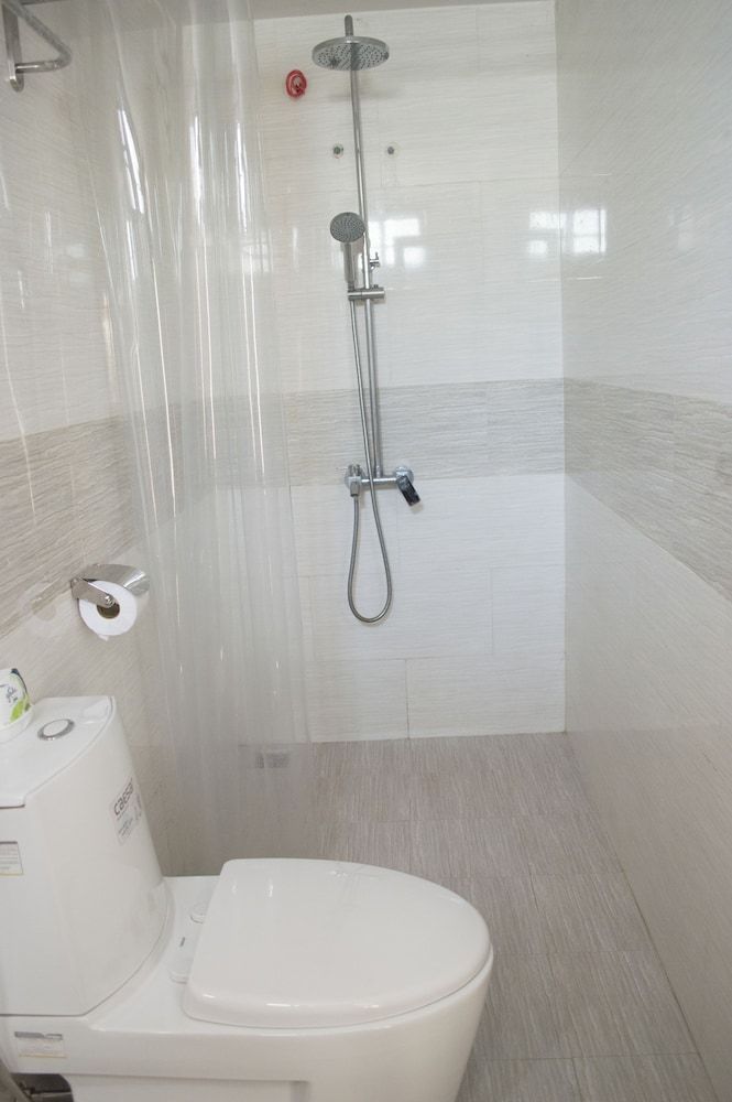 Halo Homestay Deluxe Double Room, Garden Area 14