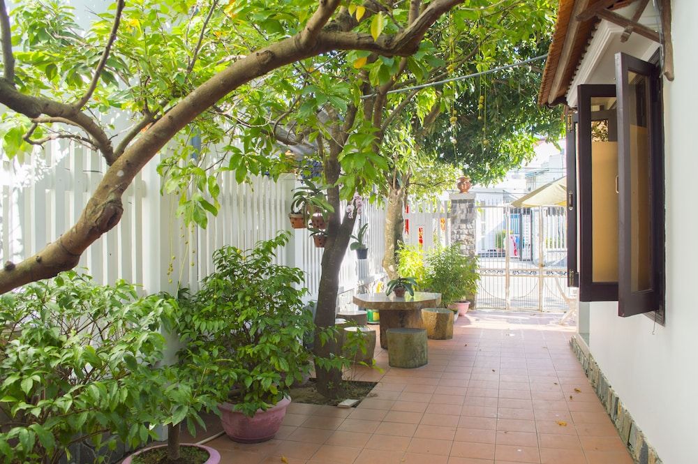 Halo Homestay Standard Double Room Single Use, Garden Area 11