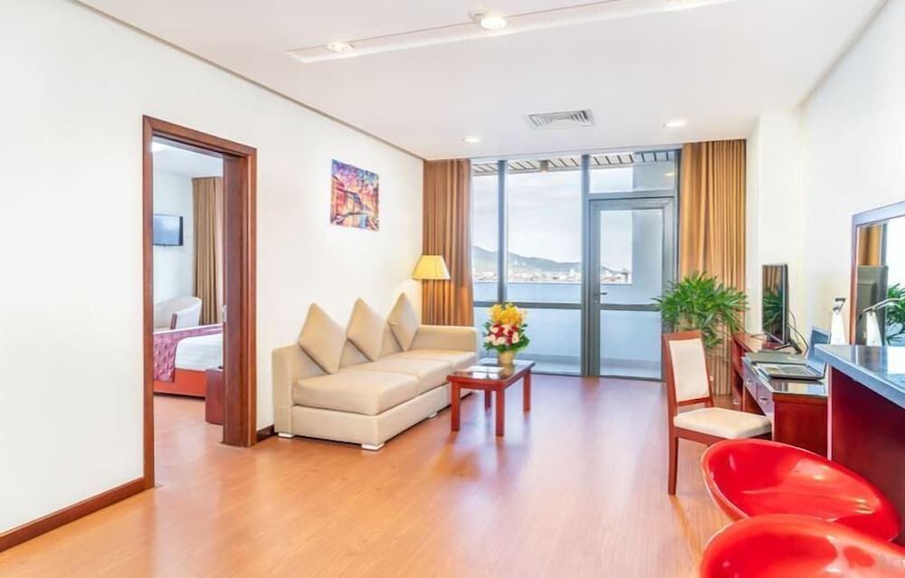 Danang Han River Hotel