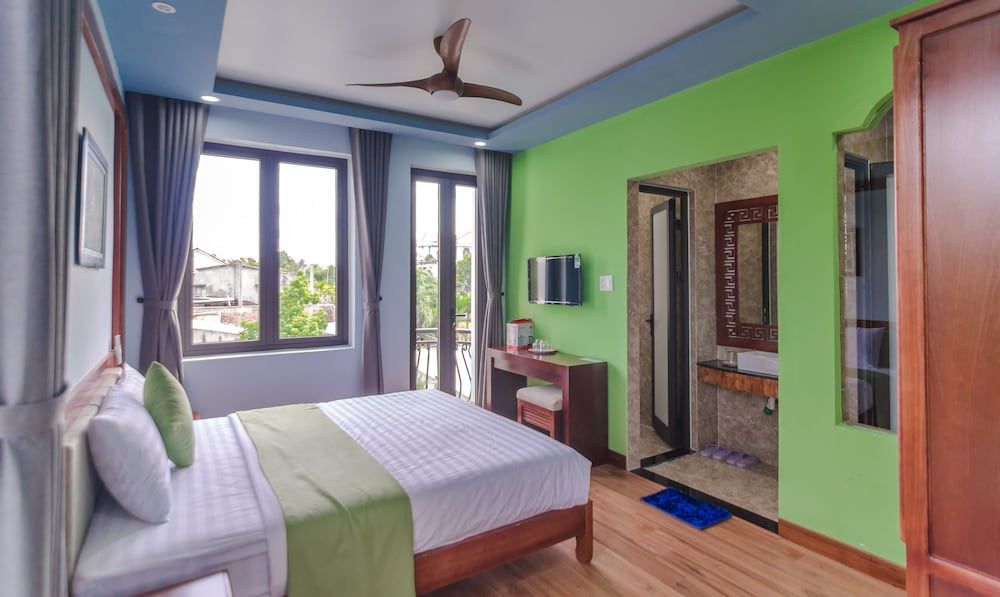Tue Tam Villa Double Room 6