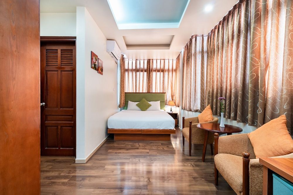 The Artisan Lakeview Hotel Superior Room 8