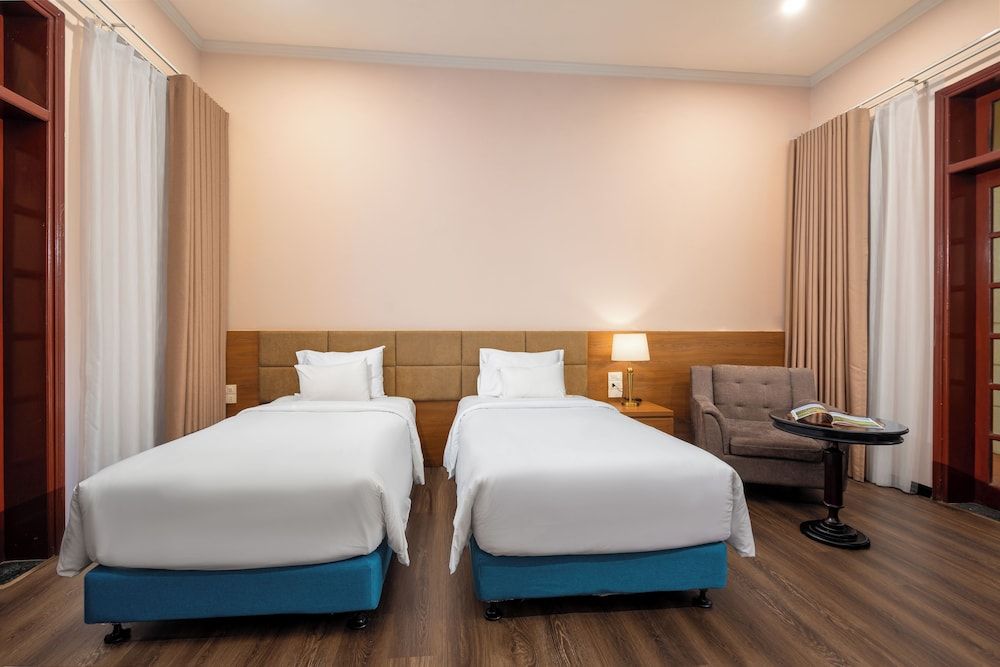 Promenade Twin Room