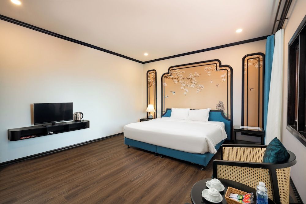 Tuan Chau Resort Ha Long Pine Hill Double Room 2